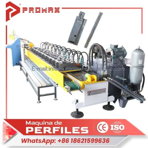 Equipo para fabricar montantes metálicos